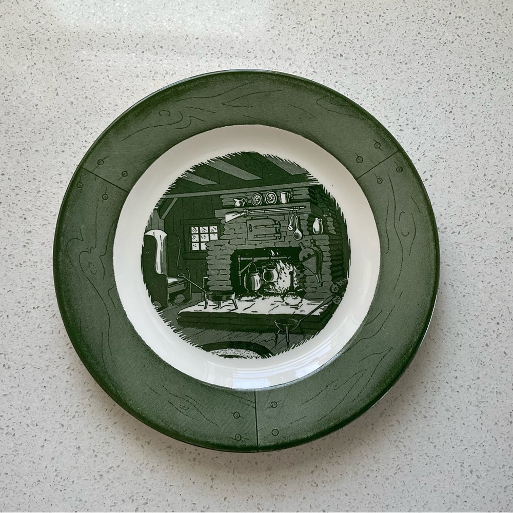 Vintage MCM Green with white Colonial Homestead 9 1/4” Dinner Plate